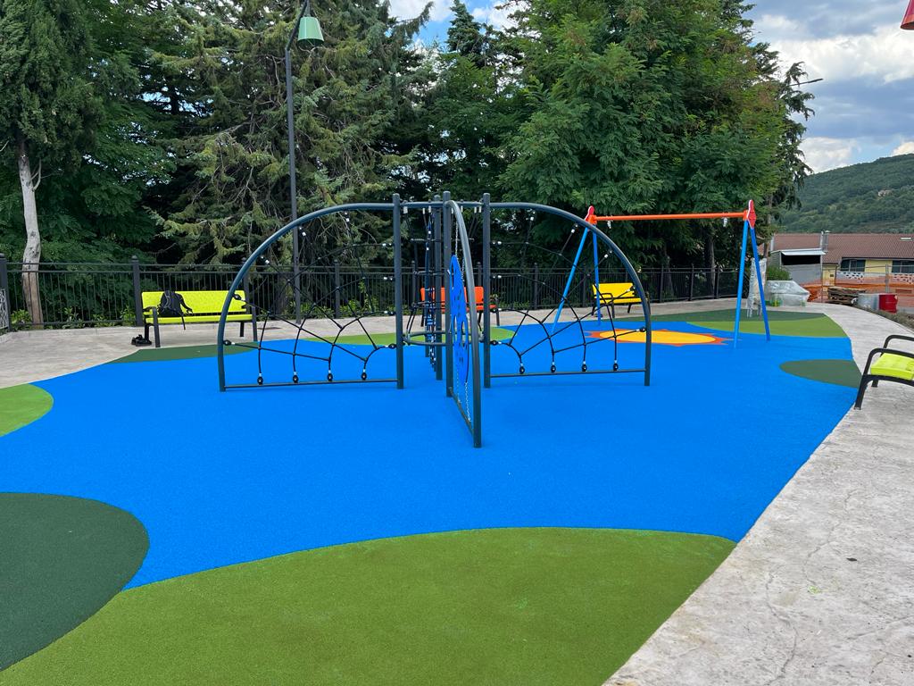 Parco giochi Comune di Laurenzana (PZ)